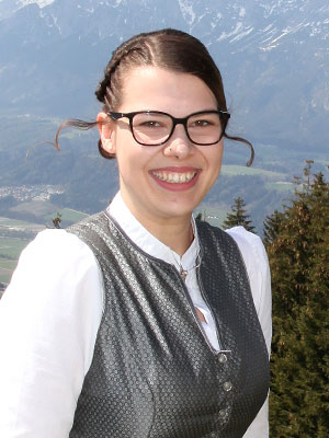 Julia Knapp
